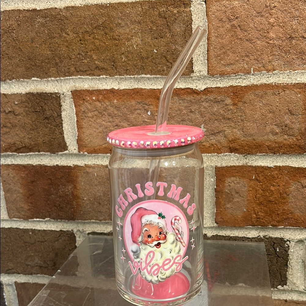 Christmas Vibes GlassTumbler with Straw